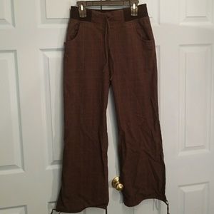 Divided black/red striped drawstring pants